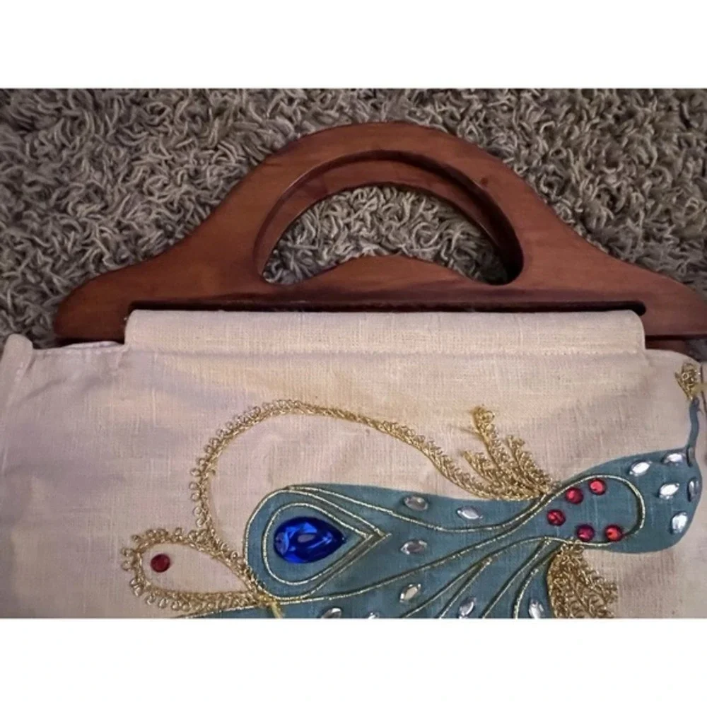 Vintage‎ Linen Peacock Wooden Handle Handbag W/Rhinestones 10"x13x3" - Picture 5 of 13